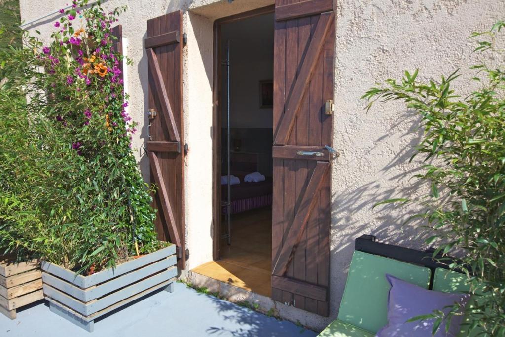 Hotel Le Niobel - Hotel De Charme Belgodere  Room photo